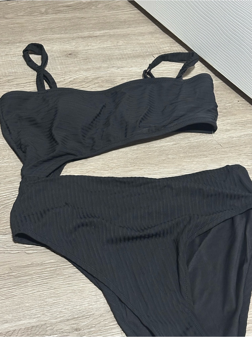Shade & Shore Black One-Shoulder Ribbed One-Piece Swimsuit - Picture 2 of 3